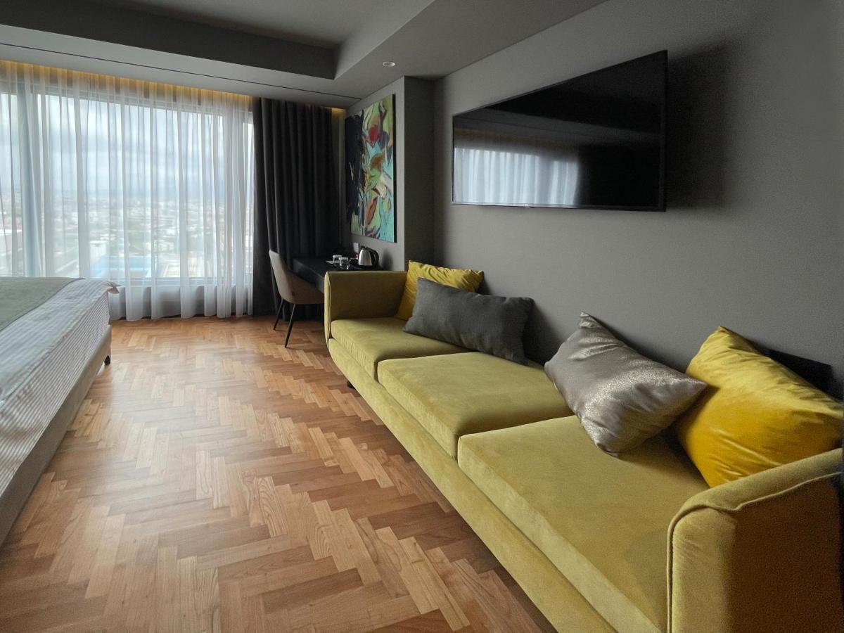 Arka Art Hotel Tirana Exteriér fotografie A suite at the hotel