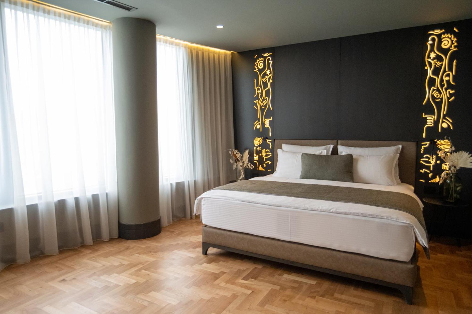 Arka Art Hotel Tirana Exteriér fotografie A bedroom at the hotel