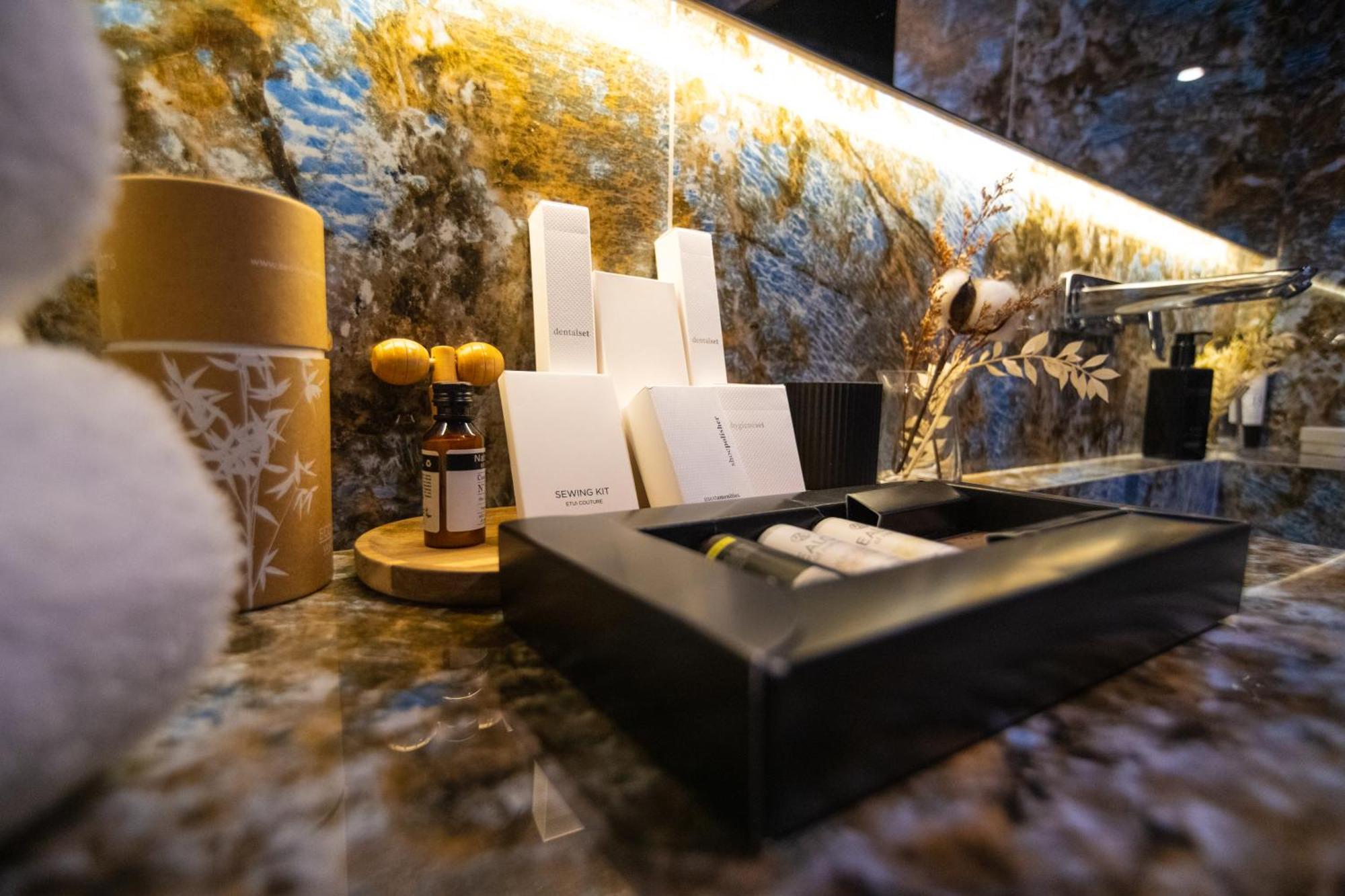 Arka Art Hotel Tirana Exteriér fotografie The interior of the lounge